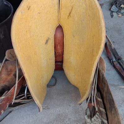 Antique Child's Saddle / Pony saddle