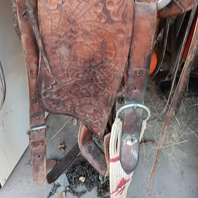 Antique Child's Saddle / Pony saddle