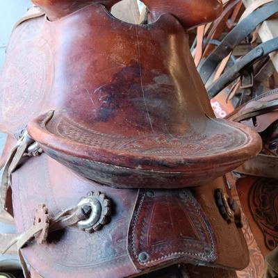 Antique Child's Saddle / Pony saddle