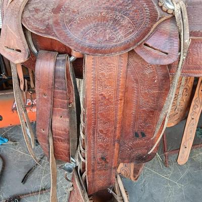 Antique Child's Saddle / Pony saddle