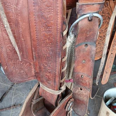 Antique Child's Saddle / Pony saddle