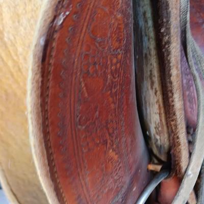 Antique Child's Saddle / Pony saddle
