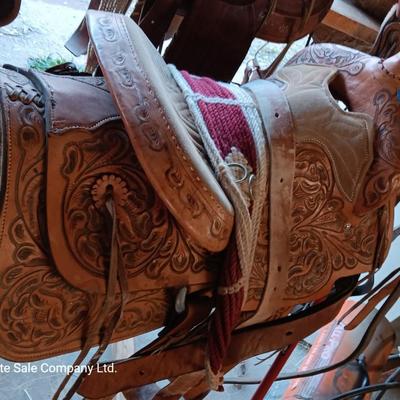 Nice Vintage western saddle