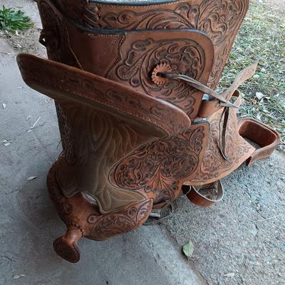 Nice Vintage western saddle