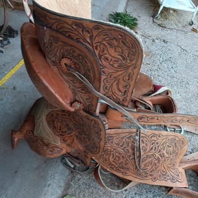 Nice Vintage western saddle