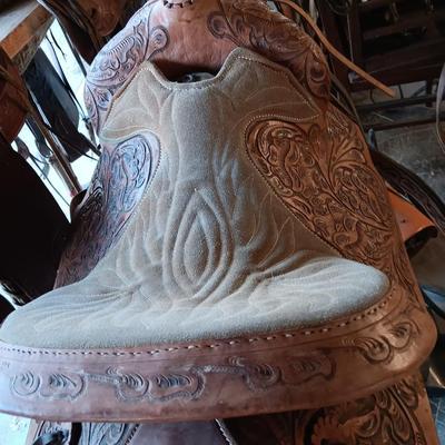 Nice Vintage western saddle