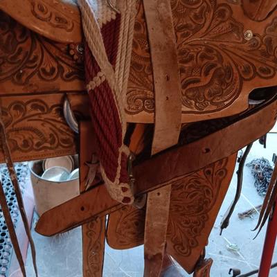 Nice Vintage western saddle