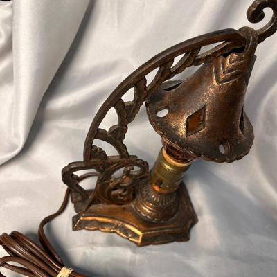 Mission / Craftsman style lamp