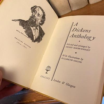 Classic Club & More Vintage Books (GB-SS)