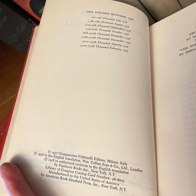 Classic Club & More Vintage Books (GB-SS)