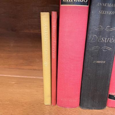 Classic Club & More Vintage Books (GB-SS)