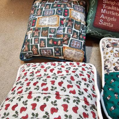 Large Collection of Christmas Pillows, Rugs, Mats, Quilts & More  (S1-JS)