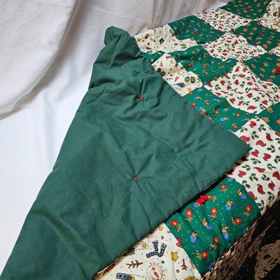 Large Collection of Christmas Pillows, Rugs, Mats, Quilts & More  (S1-JS)