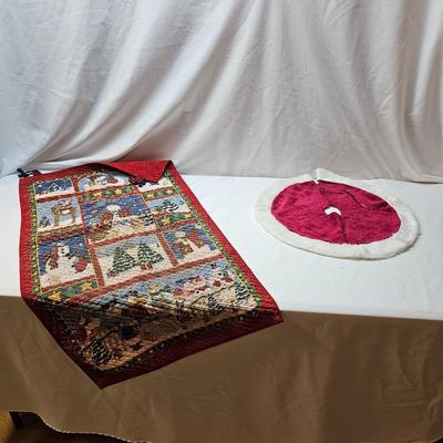 Large Collection of Christmas Pillows, Rugs, Mats, Quilts & More  (S1-JS)