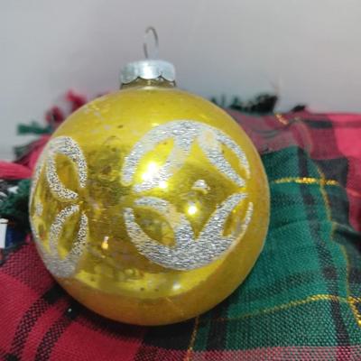yellow glass Shiny Brite & Western Germany Glass Christmas ornaments