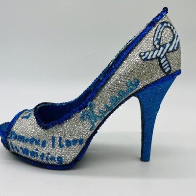 TEAM GLEASON Krewe of Muses Parade Stiletto