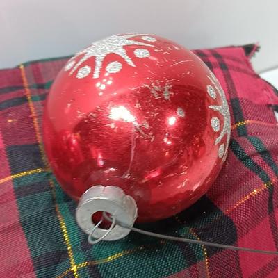 Four Vintage Christmas ornaments - Shiny Brite Silent night and others