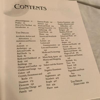 Sound + Sleep Sound Machine with The Element Encyclopedia of 20,000 Dreams (MB-BBL)