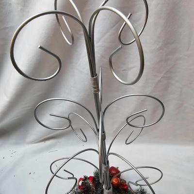 Christmas Wreaths,  Topiaries, Light Sets & More  (S1-JS)