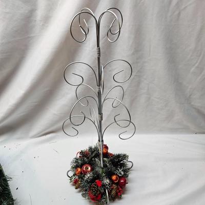 Christmas Wreaths,  Topiaries, Light Sets & More  (S1-JS)