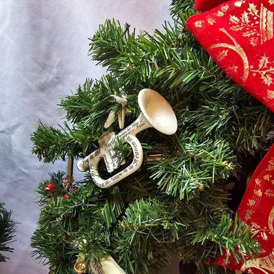 Christmas Wreaths,  Topiaries, Light Sets & More  (S1-JS)