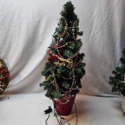 Christmas Wreaths,  Topiaries, Light Sets & More  (S1-JS)