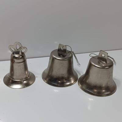 Working Metal bells