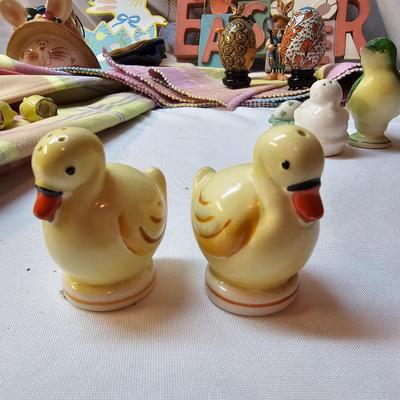 Easter, Halloween, Thanksgiving  Decor Items  (S1-JS)