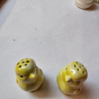 Easter, Halloween, Thanksgiving  Decor Items  (S1-JS)