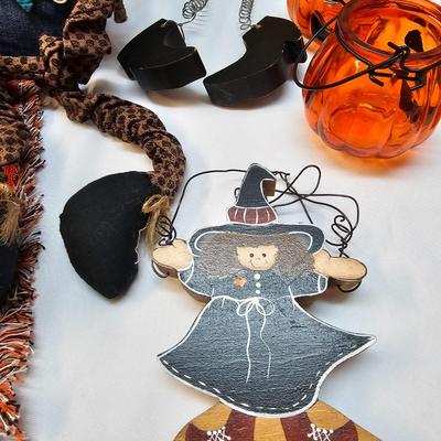 Easter, Halloween, Thanksgiving  Decor Items  (S1-JS)