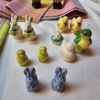 Easter, Halloween, Thanksgiving  Decor Items  (S1-JS)