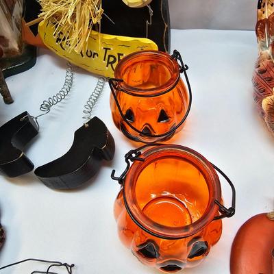 Easter, Halloween, Thanksgiving  Decor Items  (S1-JS)