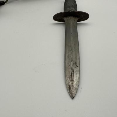 Combat Knife w/ Sheath & Belt