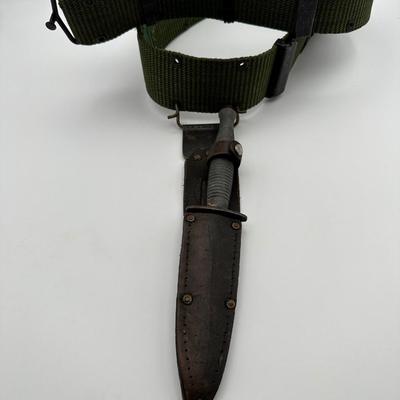 Combat Knife w/ Sheath & Belt
