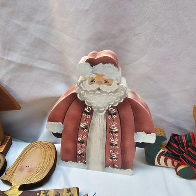Miscellaneous Wood Christmas Cutouts, Yard Stakes, Table Sitters & More  (S1-JS)