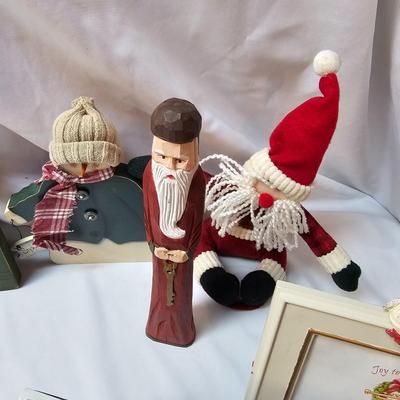 Miscellaneous Wood Christmas Cutouts, Yard Stakes, Table Sitters & More  (S1-JS)