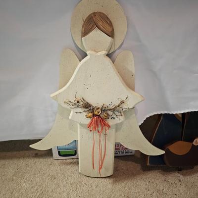 Miscellaneous Wood Christmas Cutouts, Yard Stakes, Table Sitters & More  (S1-JS)