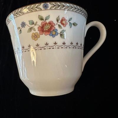 Royal Dalton Kingswood Five Piece Place Settings (K-KL)