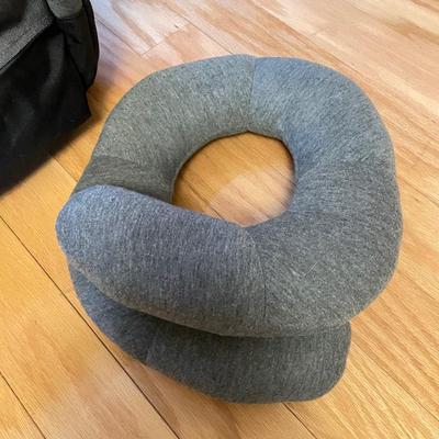 World Travel w/ Adapters, Lands End & Jansport (GB-SS)