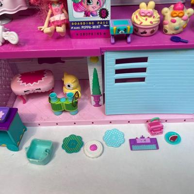 Shopkins Shoppies Doll with Happy Place Grand Mansion and Accessories