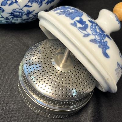 Blue and white teapot