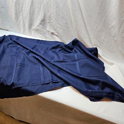 Christmas Serving Plates, Tablecloths  & More  (S1-JS)