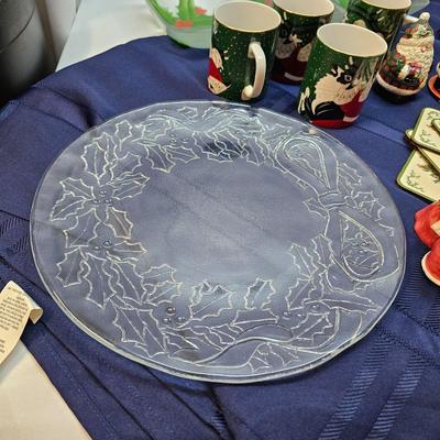 Christmas Serving Plates, Tablecloths  & More  (S1-JS)