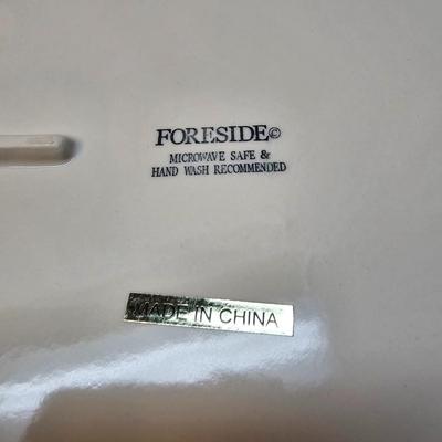 Christmas Serving Plates, Tablecloths  & More  (S1-JS)