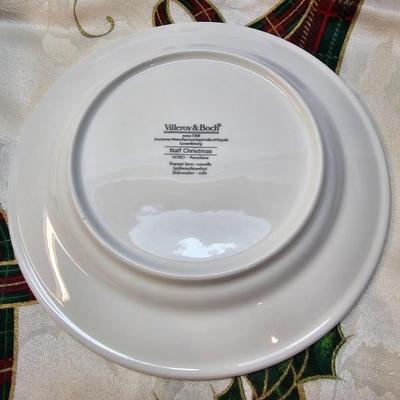 Christmas Serving Plates, Tablecloths  & More  (S1-JS)