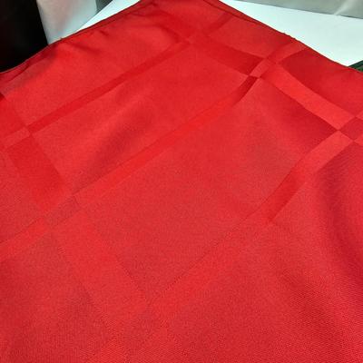 Christmas Serving Plates, Tablecloths  & More  (S1-JS)