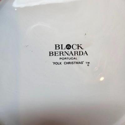 Christmas Serving Plates, Tablecloths  & More  (S1-JS)