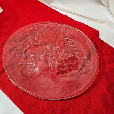 Christmas Serving Plates, Tablecloths  & More  (S1-JS)