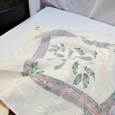 Christmas Serving Plates, Tablecloths  & More  (S1-JS)