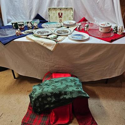 Christmas Serving Plates, Tablecloths  & More  (S1-JS)